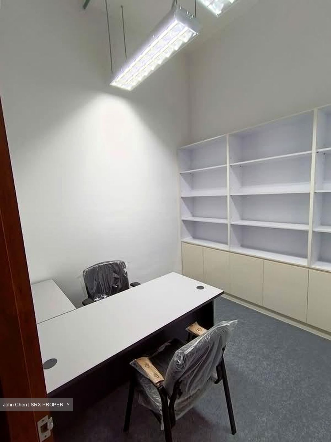 Oxley Bizhub (D14), Office #573450721